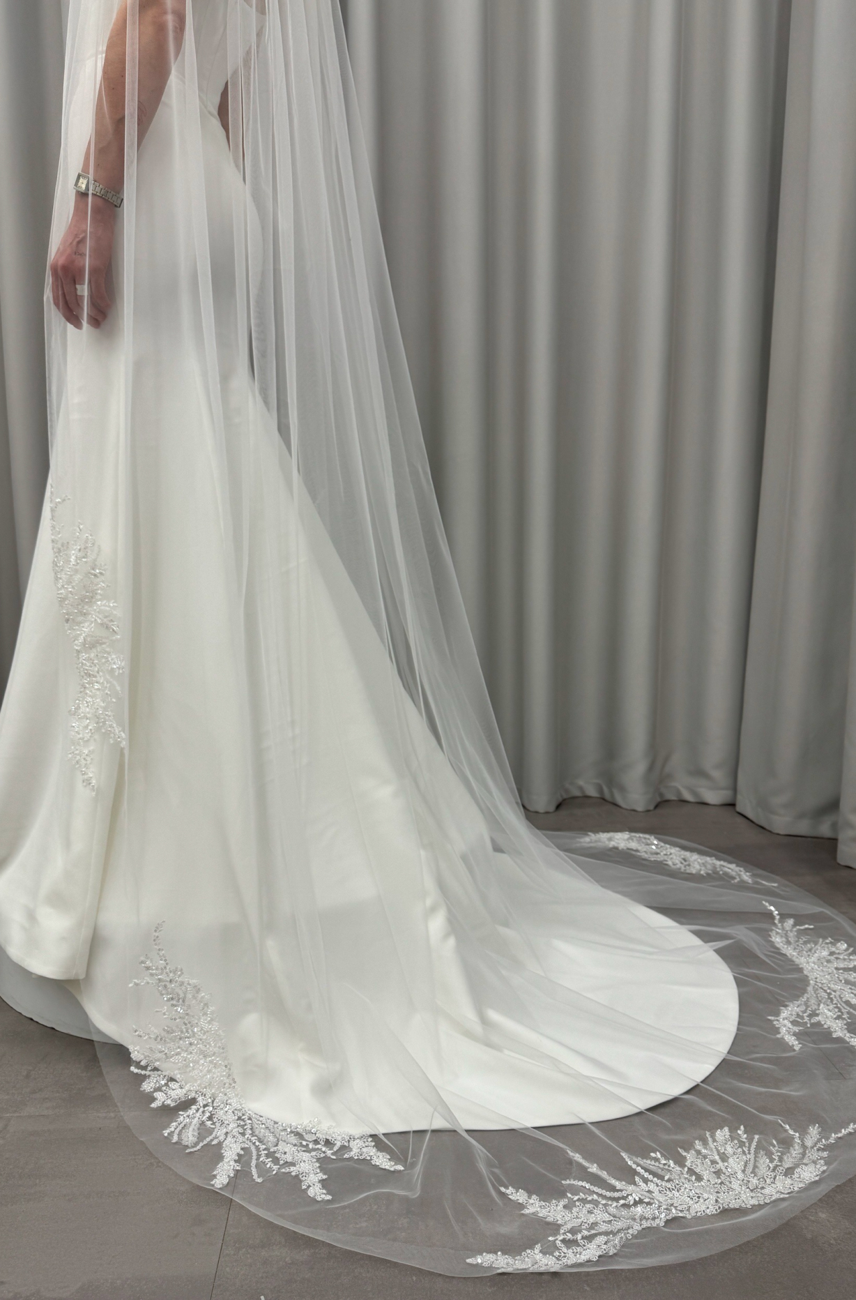 Ramona veil. Photo 2
