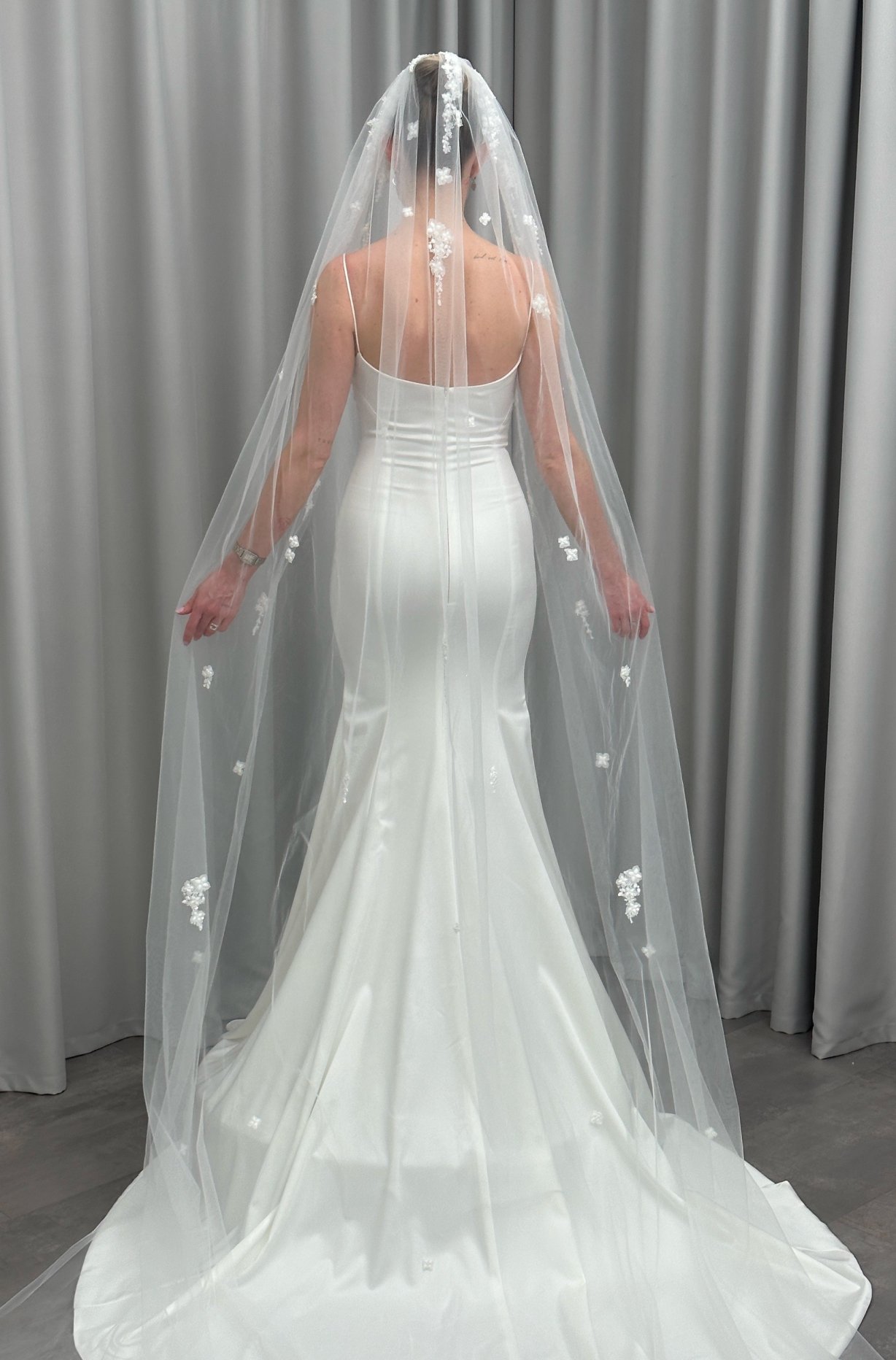 Santana veil