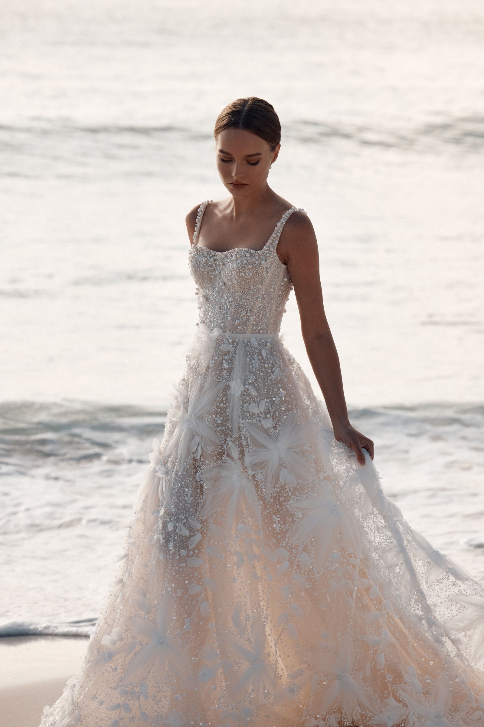 chinese dress ladies Custom Made Luxury Wedding Pre-Loved Wedding Dress (Amal)